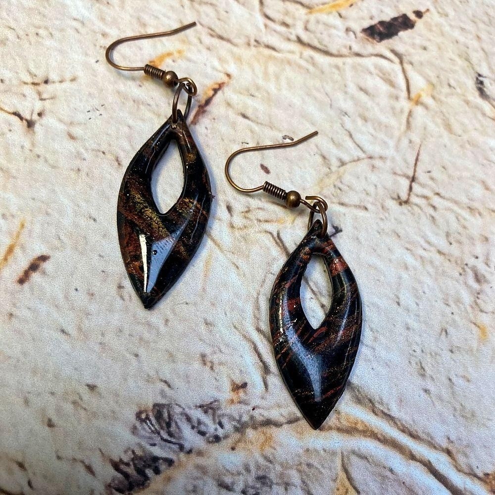 Éclat Nocturne — Boucles d’oreilles fait main SoClô Atelier