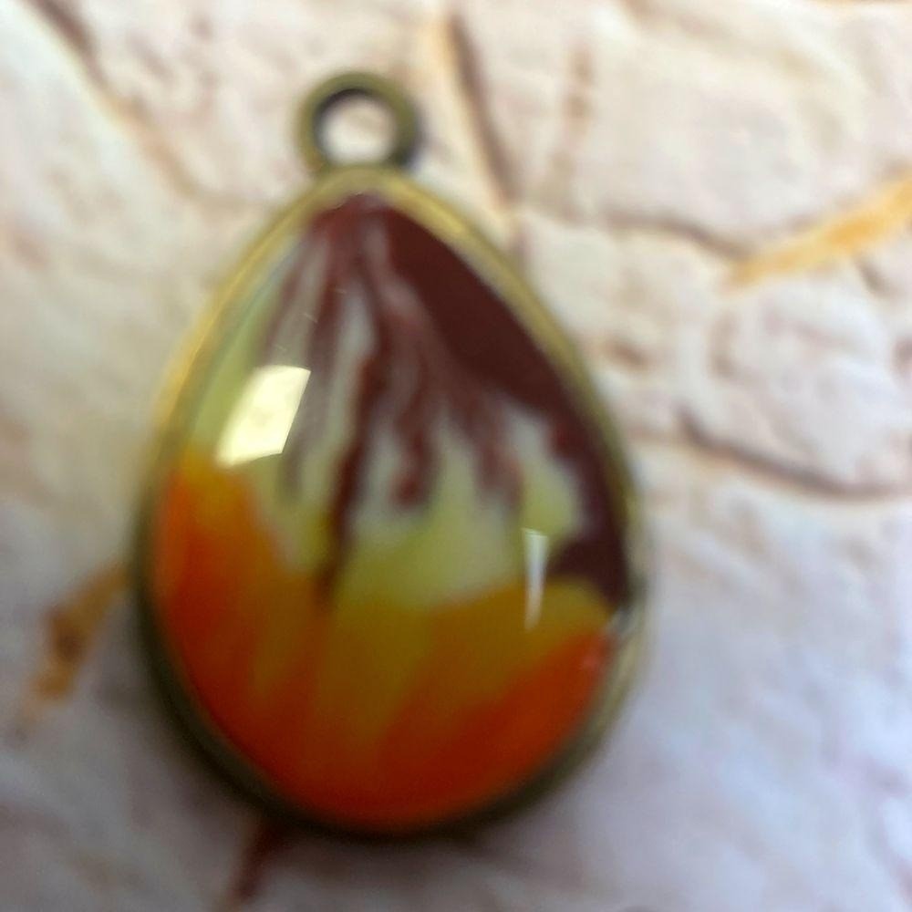 Larme Sépia — Colliers & pendentifs fait main SoClô Atelier