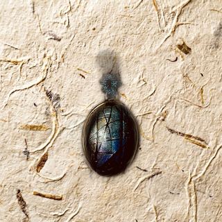 Pluie d’Argent — colliers & pendentifs fait main à Clermont-Ferrand